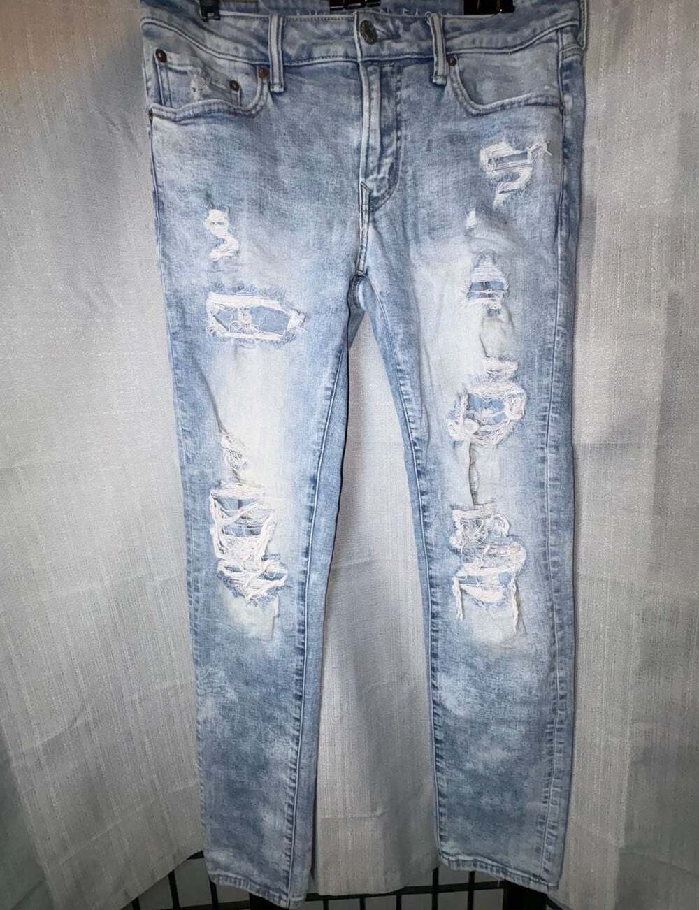 American Eagle Airflex+ Light Wash Distressed Slim Fit Jeans 32x34